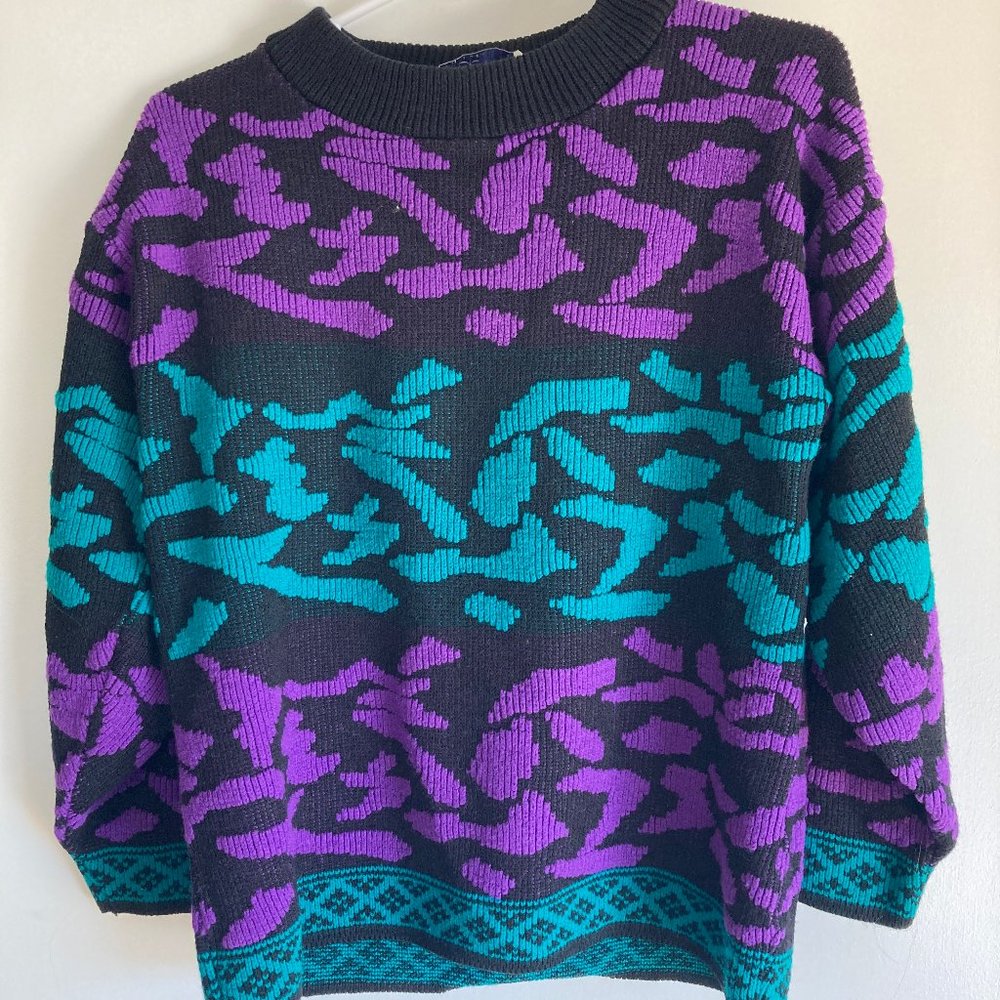 Vintage Purple and Black Sweater - L/XL